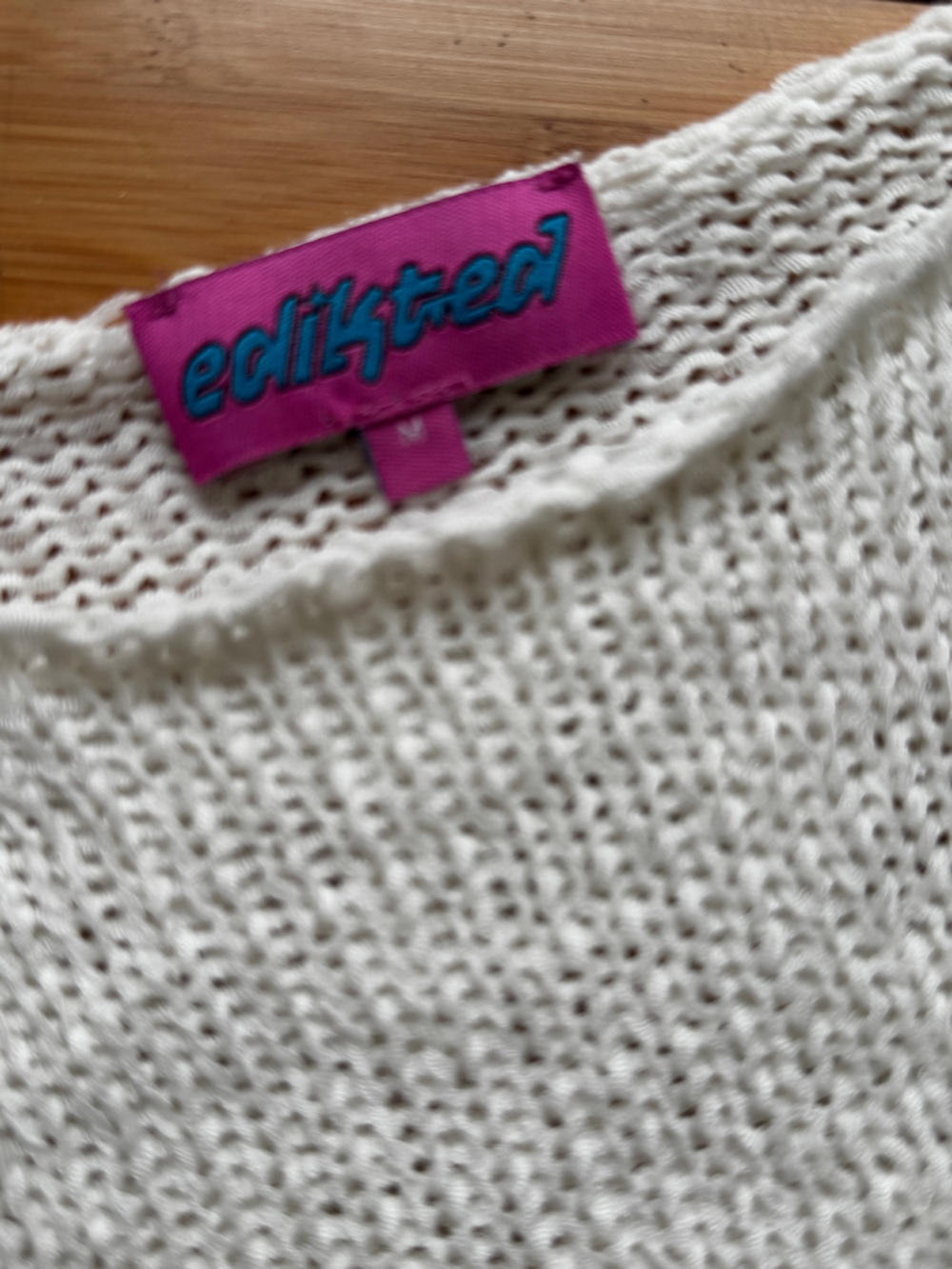 EDIKTED, M, light knit sweater - Picture 3 of 5